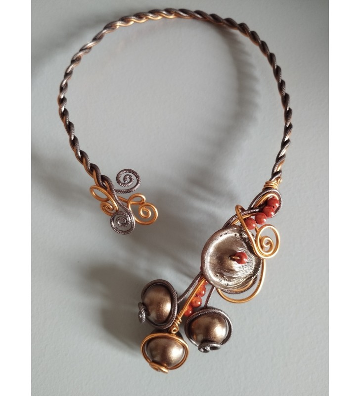 Collier fantaisie femme original pour mariage ou soirée, marron glacé et cuivré