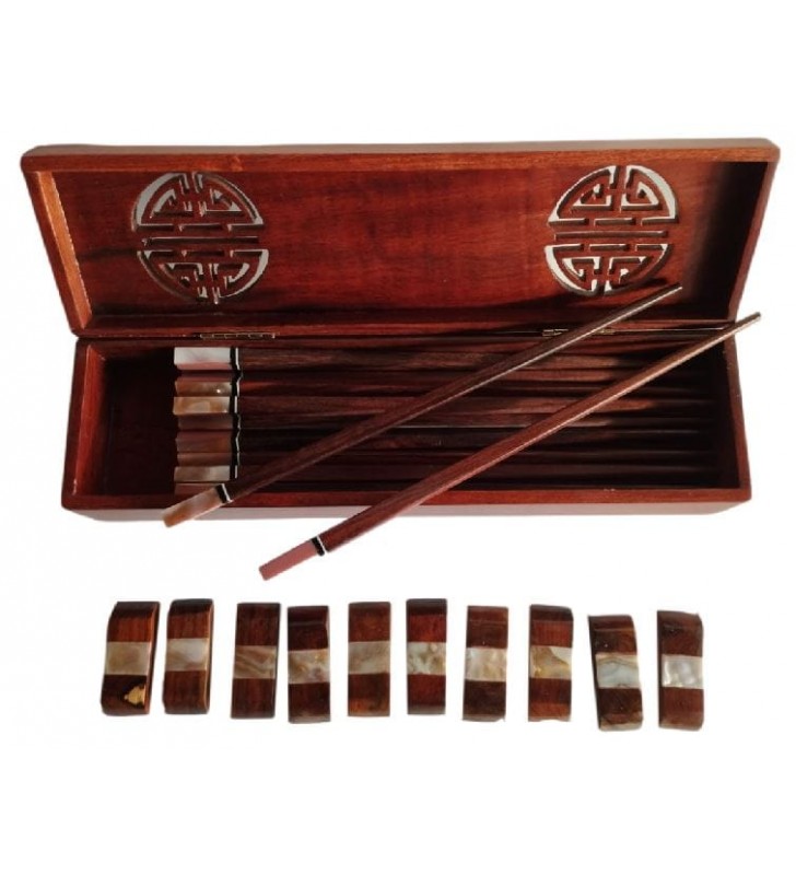 Coffret de baguettes chinoises en bois et nacre avec porte-baguettes assortis