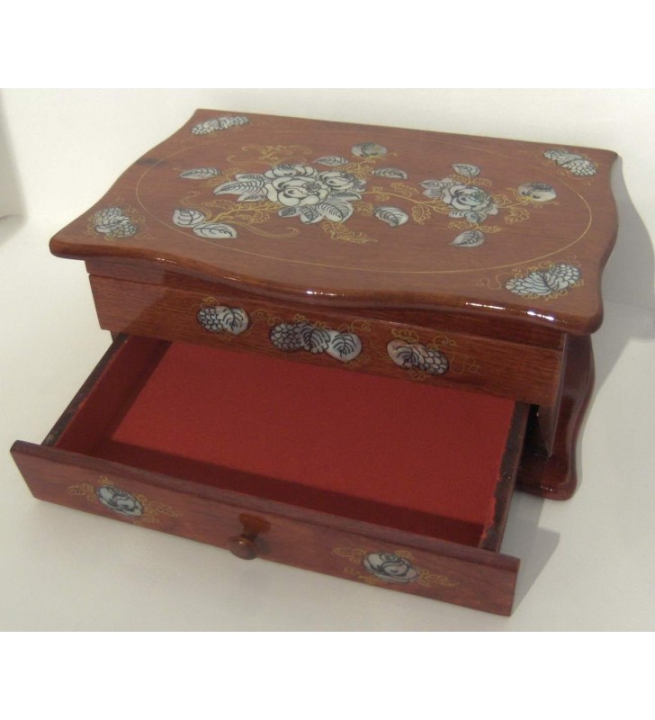 Boîte à bijoux en bois et nacre, motif floral Boîte à bijoux en bois et nacre, motif floral